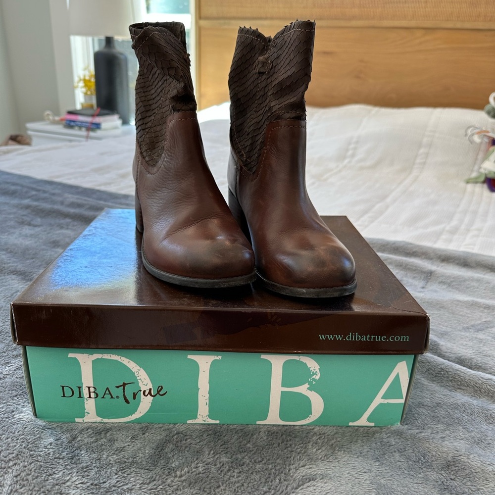 Diba True leather  Women's Brown Ankle Boots